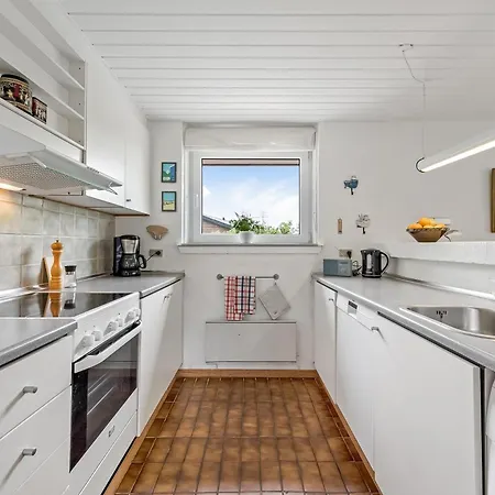 Cozy Home, Located In The Peaceful Area Of Klegod - 1038