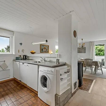 Hébergement de vacances Cozy Home, Located In The Peaceful Area Of Klegod - 1038