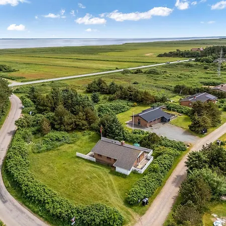 Cozy Home, Located In The Peaceful Area Of Klegod - 1038 * Ringkøbing