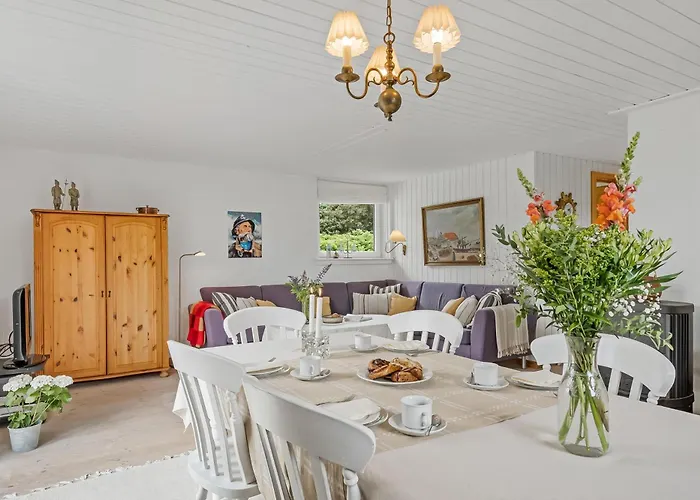 Dom wakacyjny Cozy Home, Located In The Peaceful Area Of Klegod - 1038